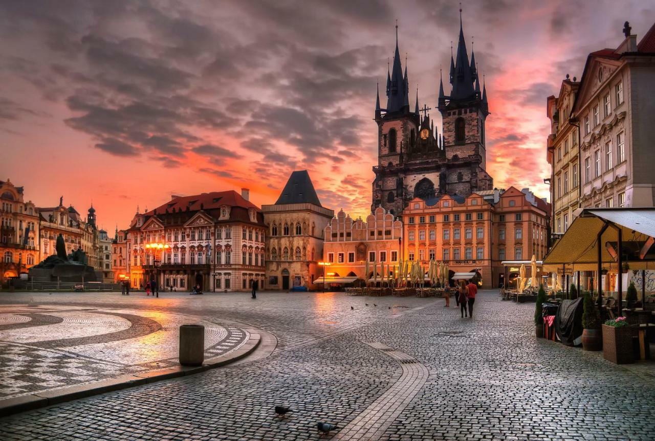 Spacious Near Wenceslas Square * Prag